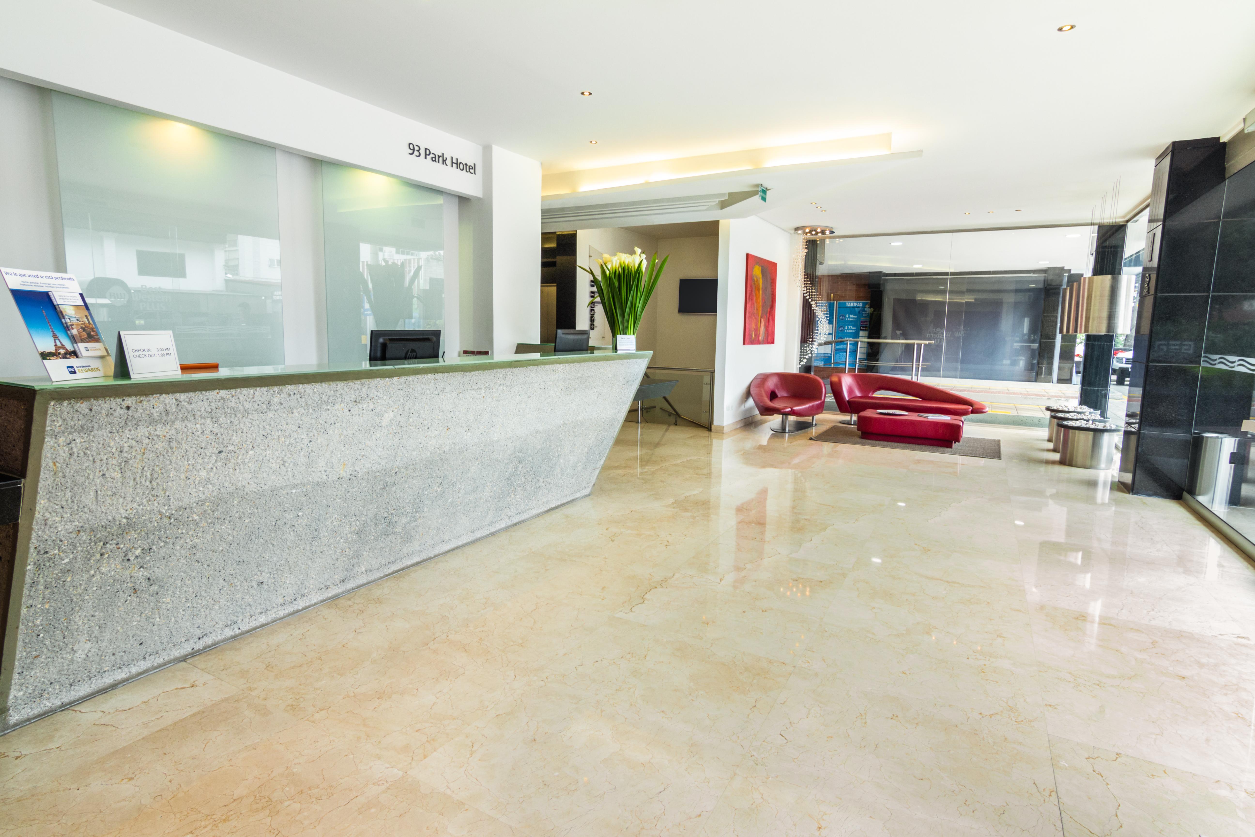 Best Western Plus 93 Park Hotel Богота Екстериор снимка Reception