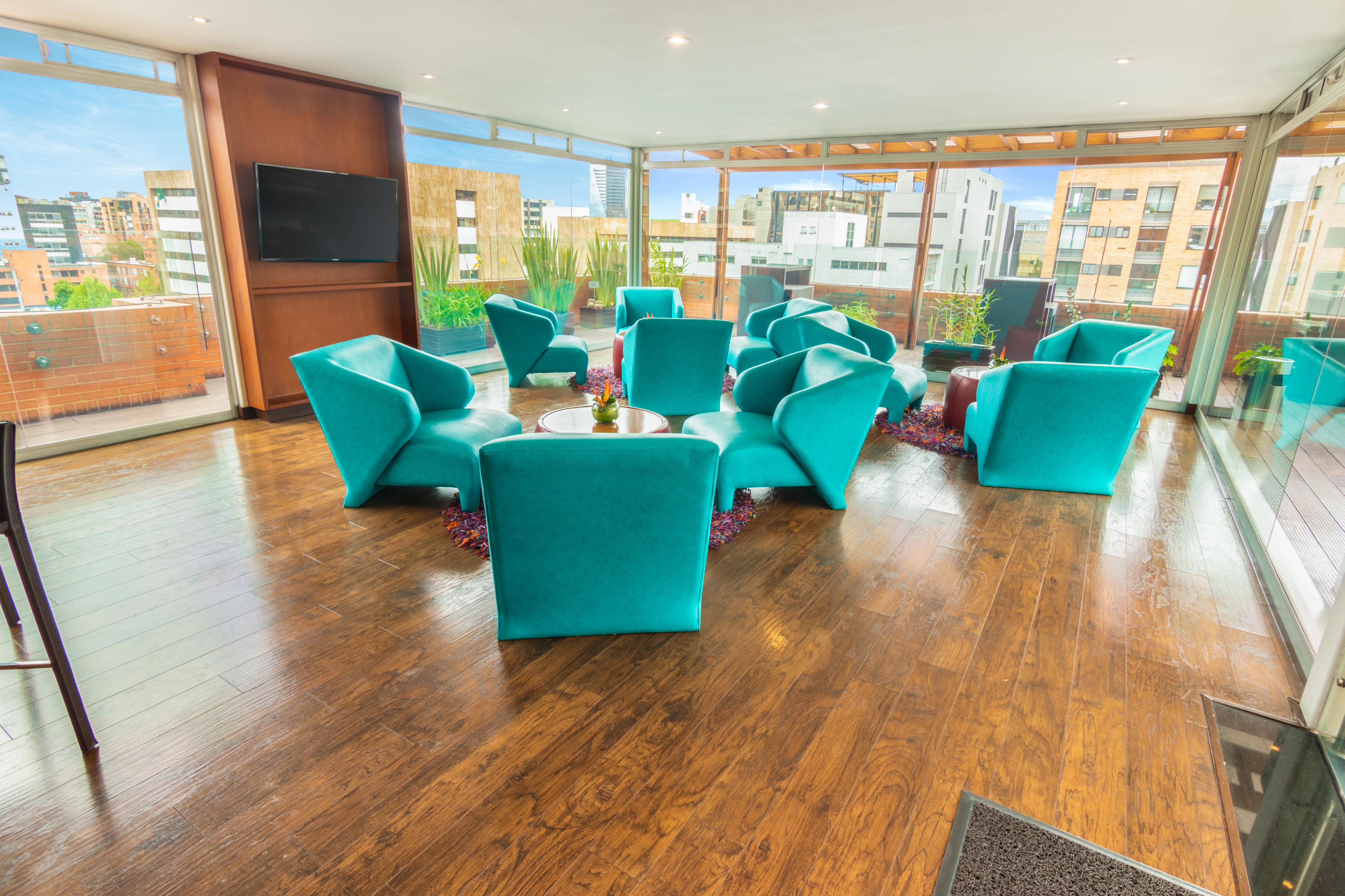 Best Western Plus 93 Park Hotel Богота Екстериор снимка The lounge at the airport