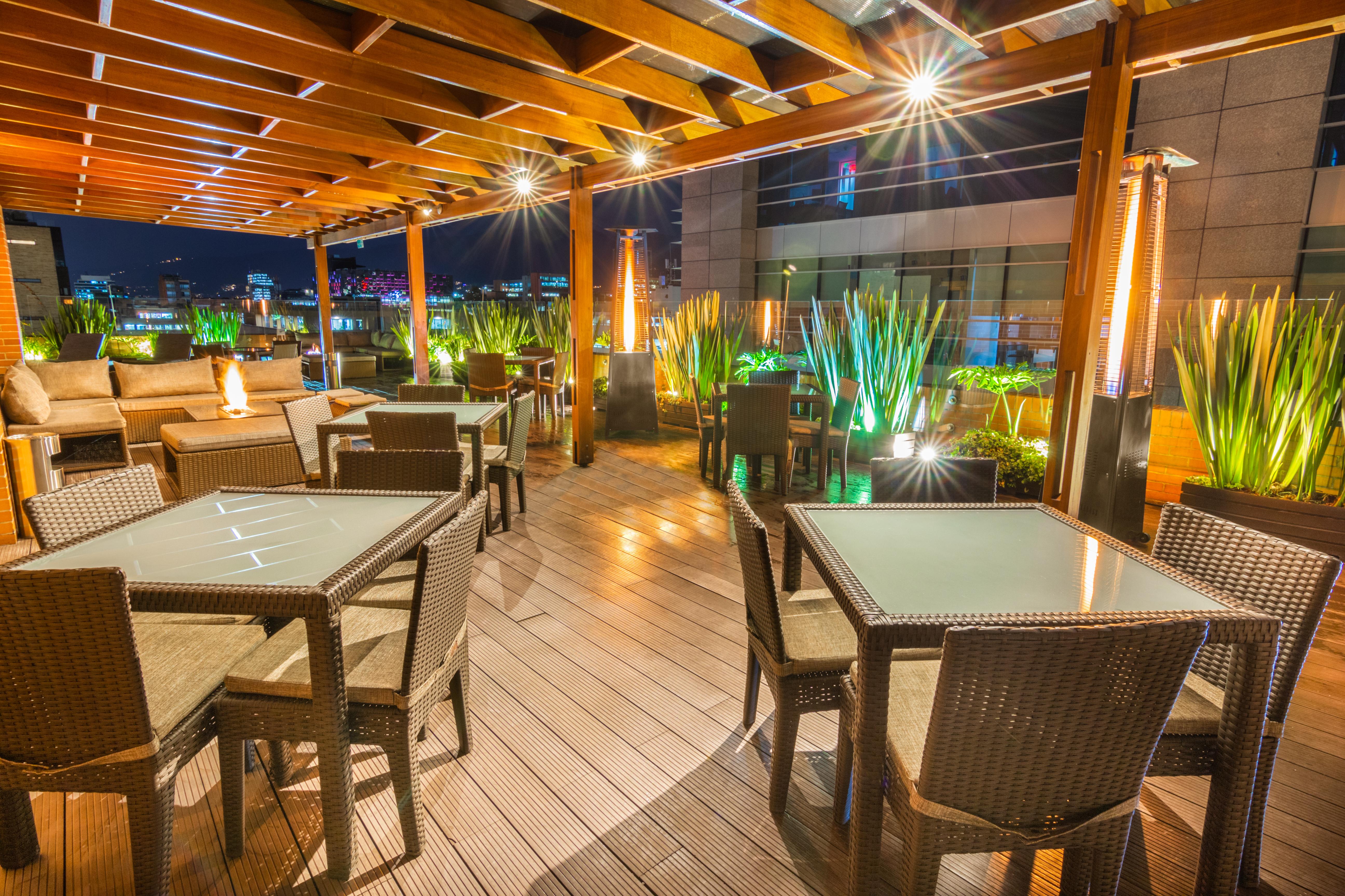 Best Western Plus 93 Park Hotel Богота Екстериор снимка Rooftop bar