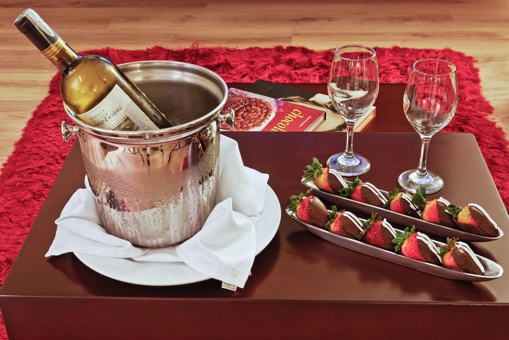 Best Western Plus 93 Park Hotel Богота Екстериор снимка A wine cooler